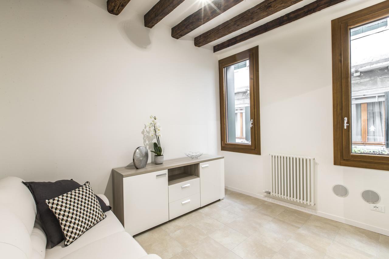Ca Rezzonico Apartment R&R Veneţia Exterior foto